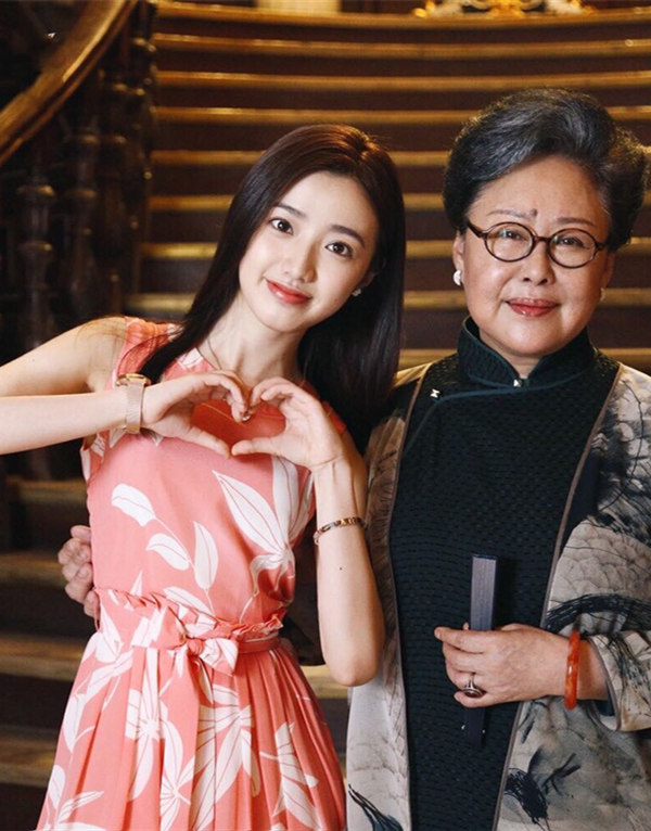 芝加哥外围女大学生